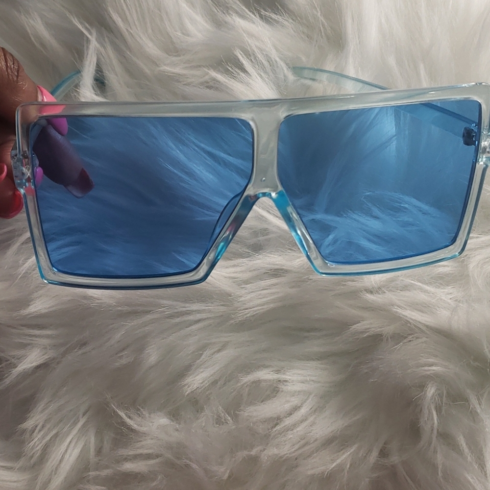 Shades 😎 - Picture 4 of 4